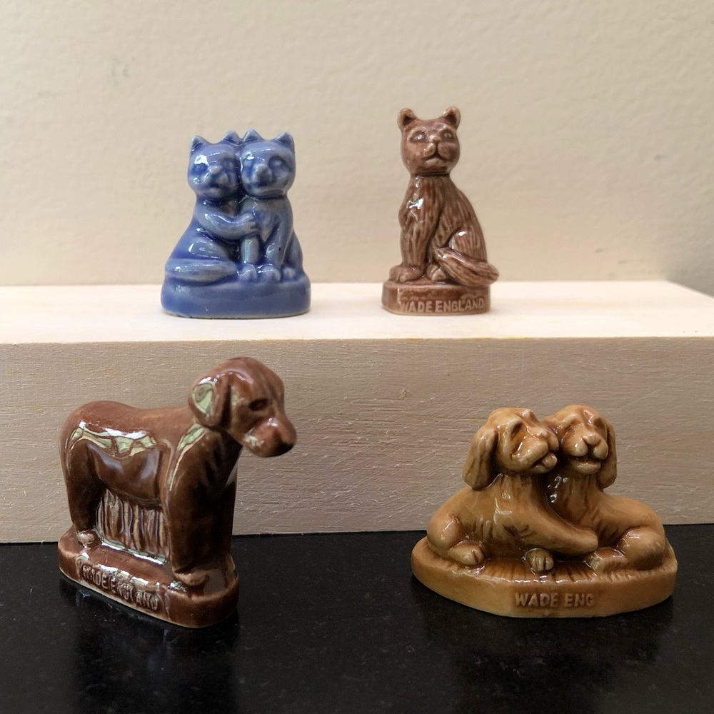 Red Rose Tea Wade Whimsies Porcelain Figurines- Cat, Kittens, Dog, Puppies- WADE